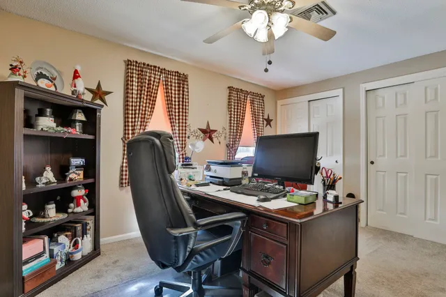 $369,900 | 47 Willow Creek Drive, Hudson, NH 03051