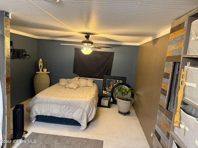 $95,999 | 11776 Hauser Lake Road, Unit SPC 6, Hauser, ID 83854