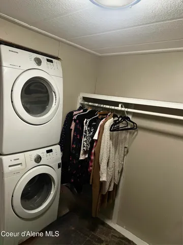 $95,999 | 11776 Hauser Lake Road, Unit SPC 6, Hauser, ID 83854