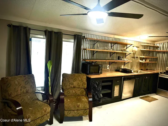 $95,999 | 11776 Hauser Lake Road, Unit SPC 6, Hauser, ID 83854