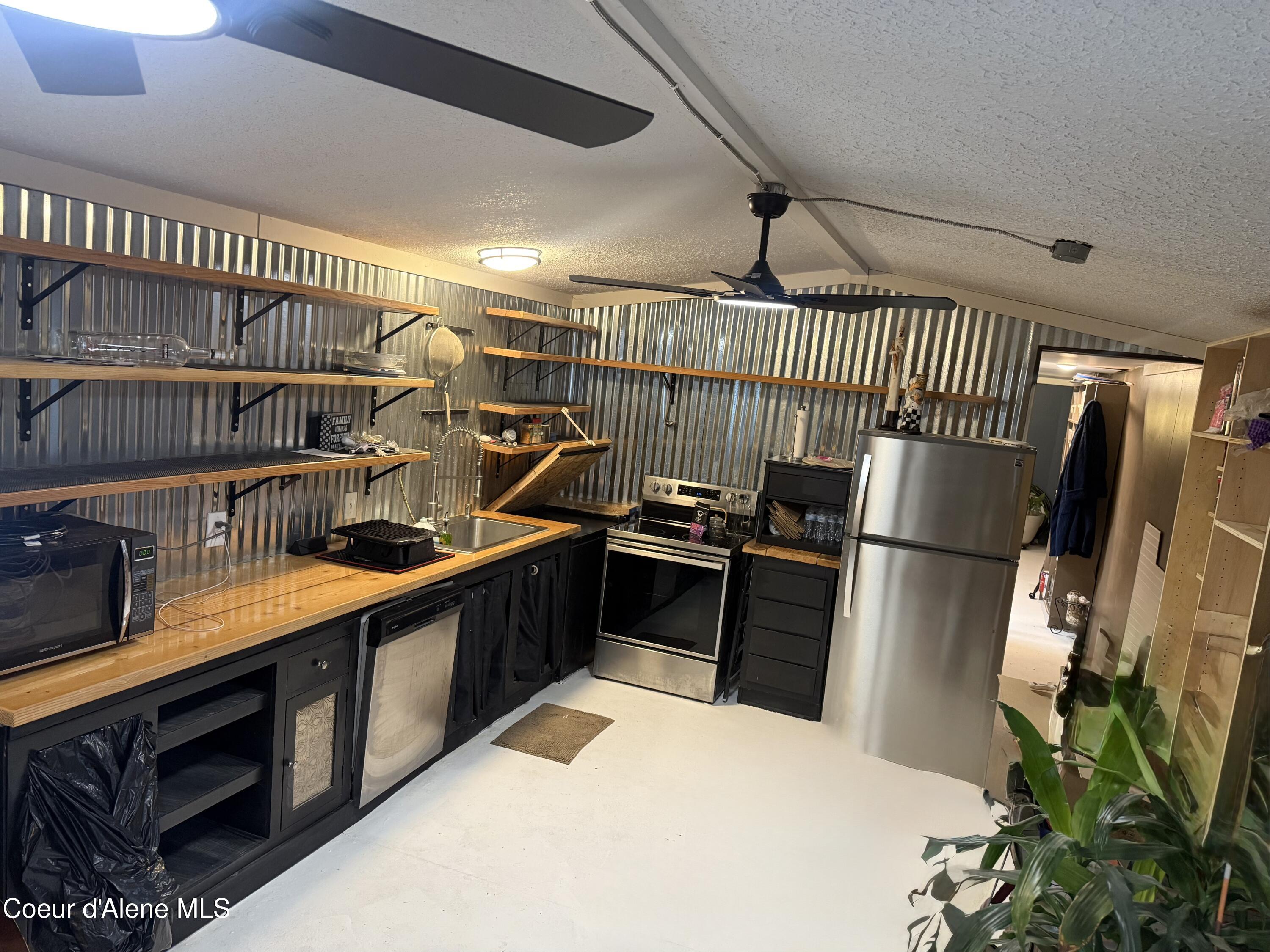 11776 Hauser Lake Road, Unit SPC 6 Hauser, ID 83854 - Photo 7 of 28 IMG_3835