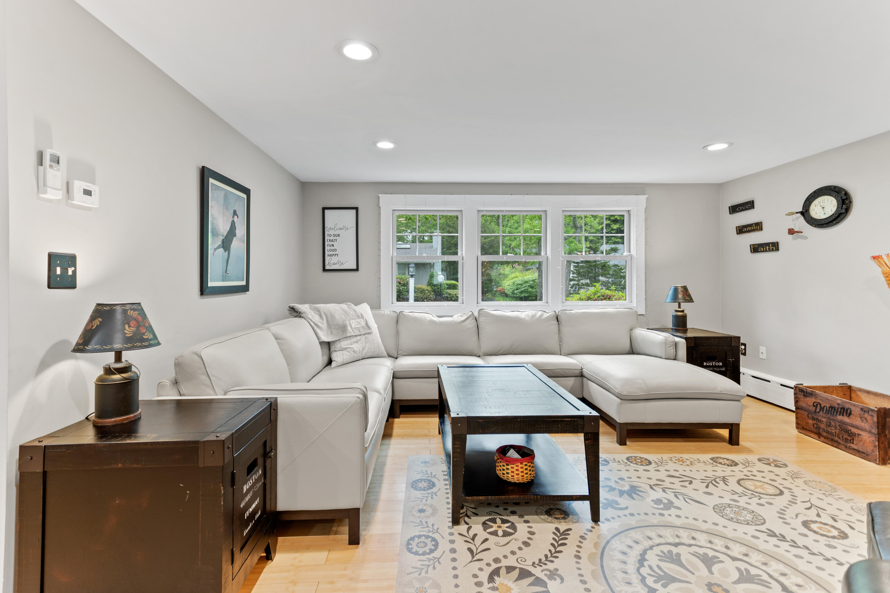 54 Angus Way Centerville, MA 02632 - Photo 13 of 37 54 Angus Way Interior High Res-7