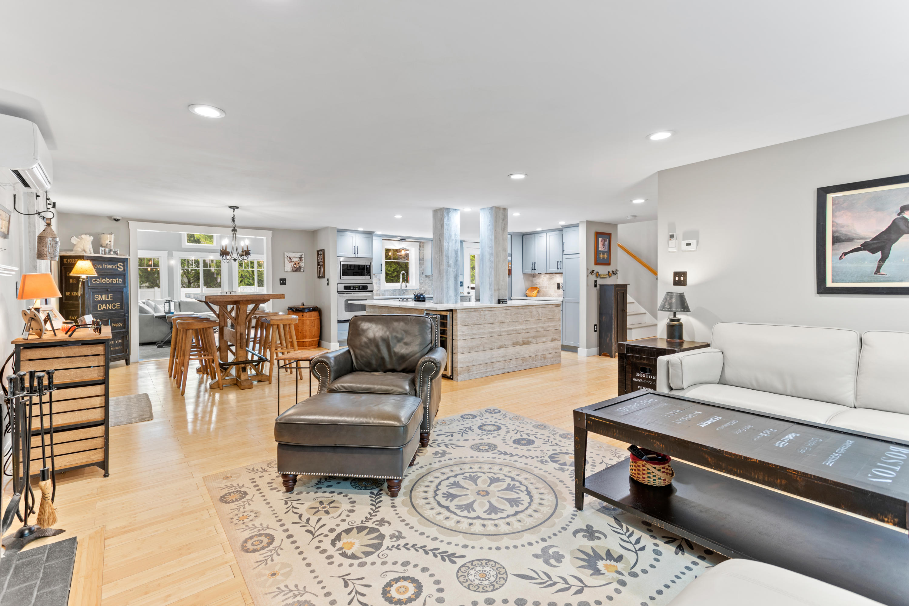 54 Angus Way Centerville, MA 02632 - Photo 14 of 37 54 Angus Way Interior High Res-10