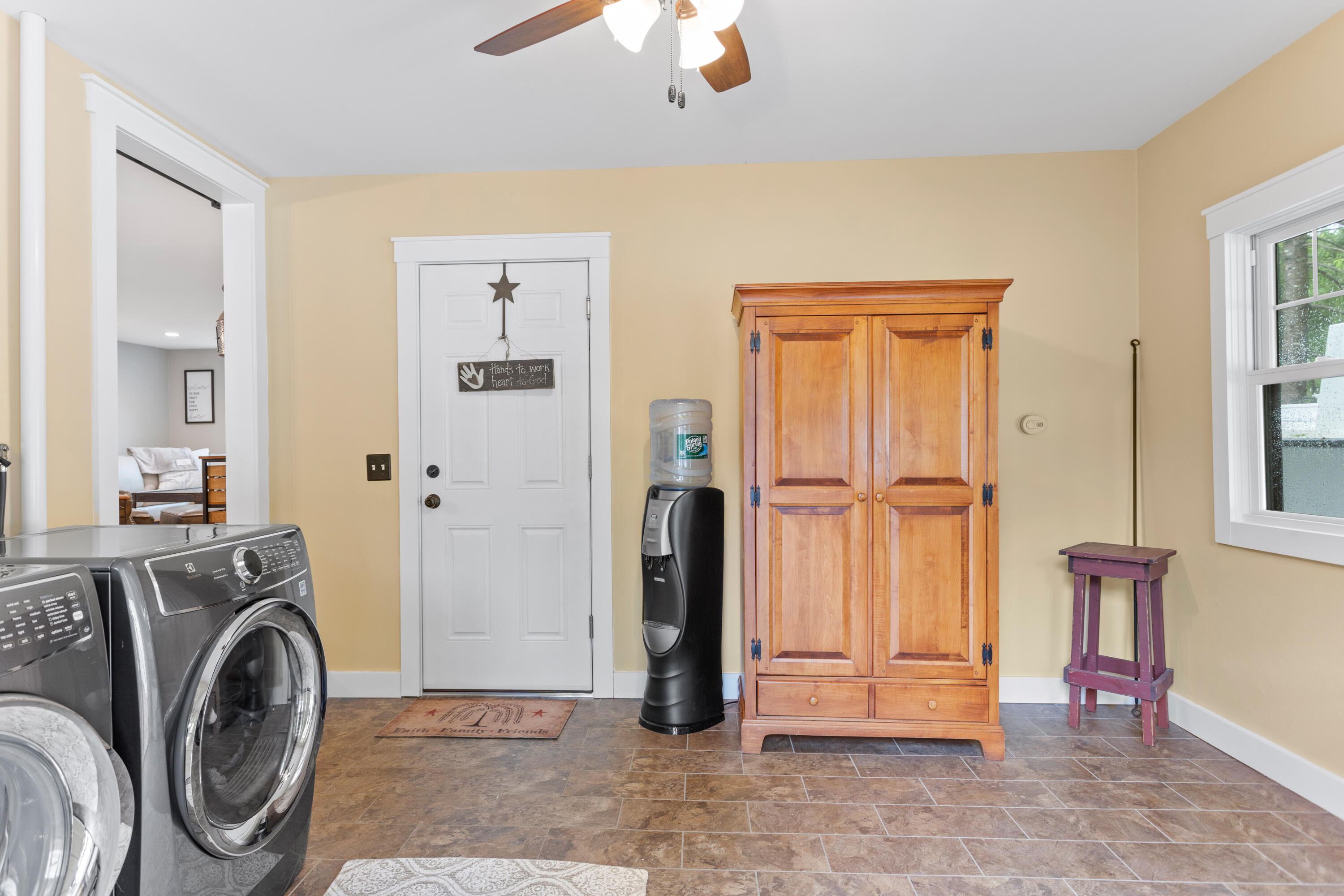 54 Angus Way Centerville, MA 02632 - Photo 17 of 37 54 Angus Way Interior High Res-15