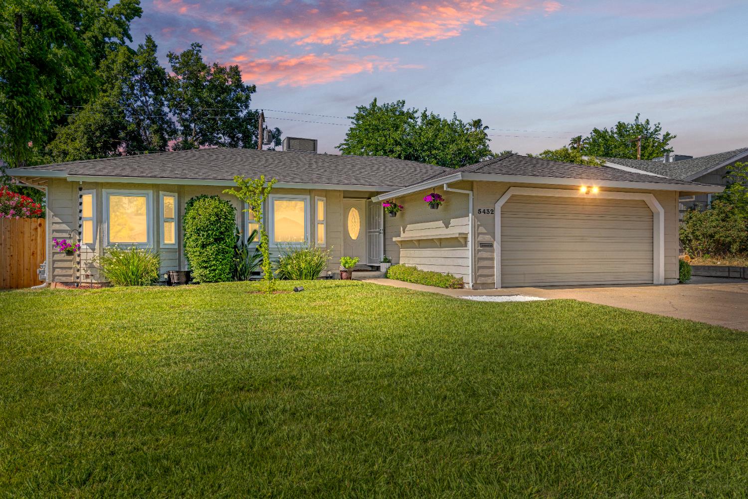 5432 Hesper Way Carmichael, CA 95608 - Photo 1 of 1