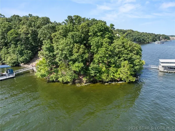 $1,099,000 | 111 Waterford Ter Lake, Sunrise Beach, MO 65079