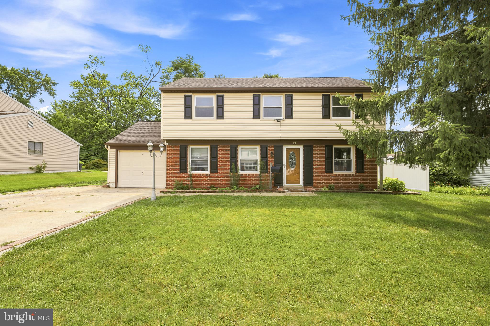 14 Buttonwood Road Stratford, NJ 08084 - Photo 1 of 35