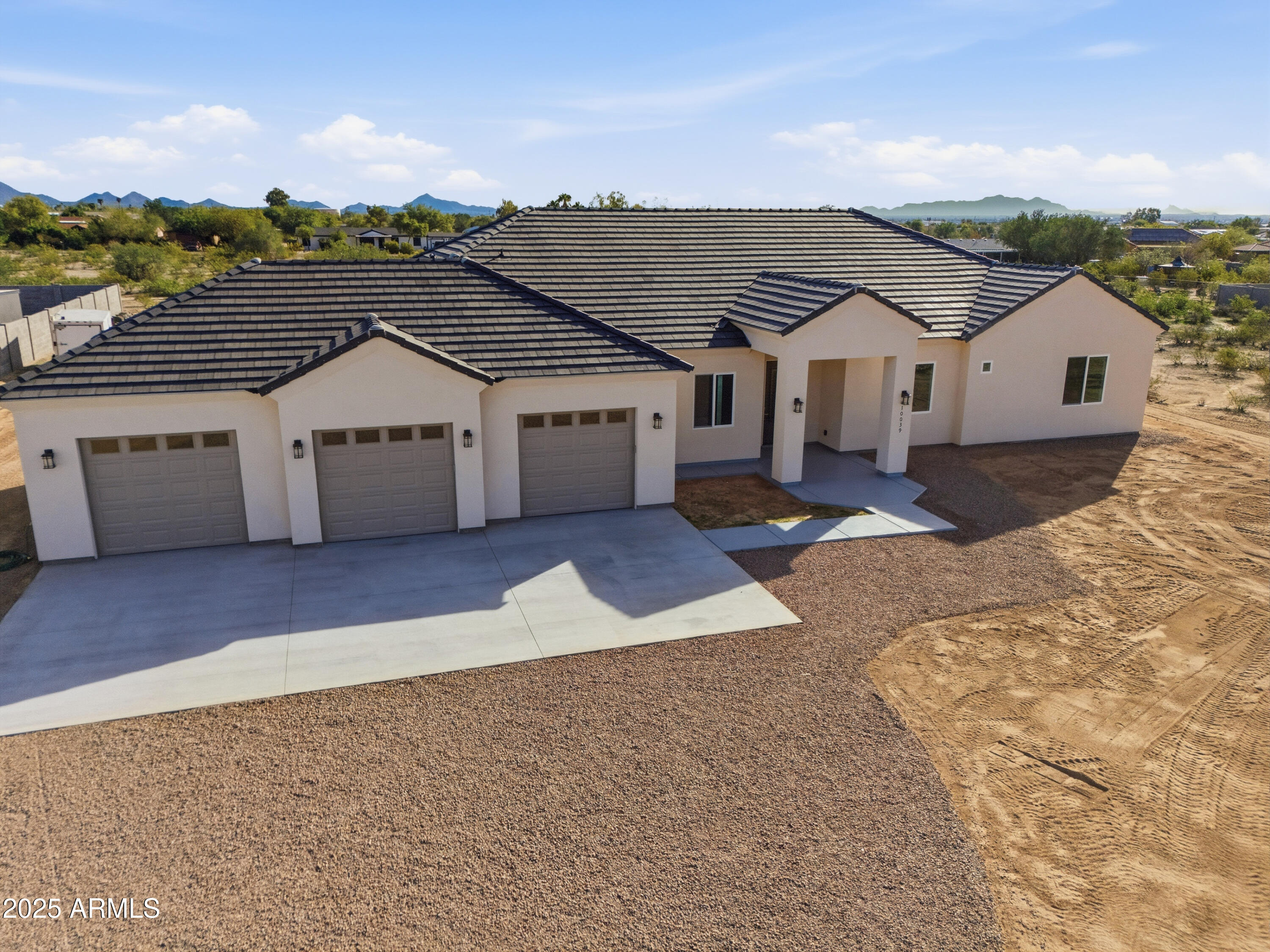10039 North Burris Road Casa Grande, AZ 85122 - Photo 11 of 61 front view of a house with a yard