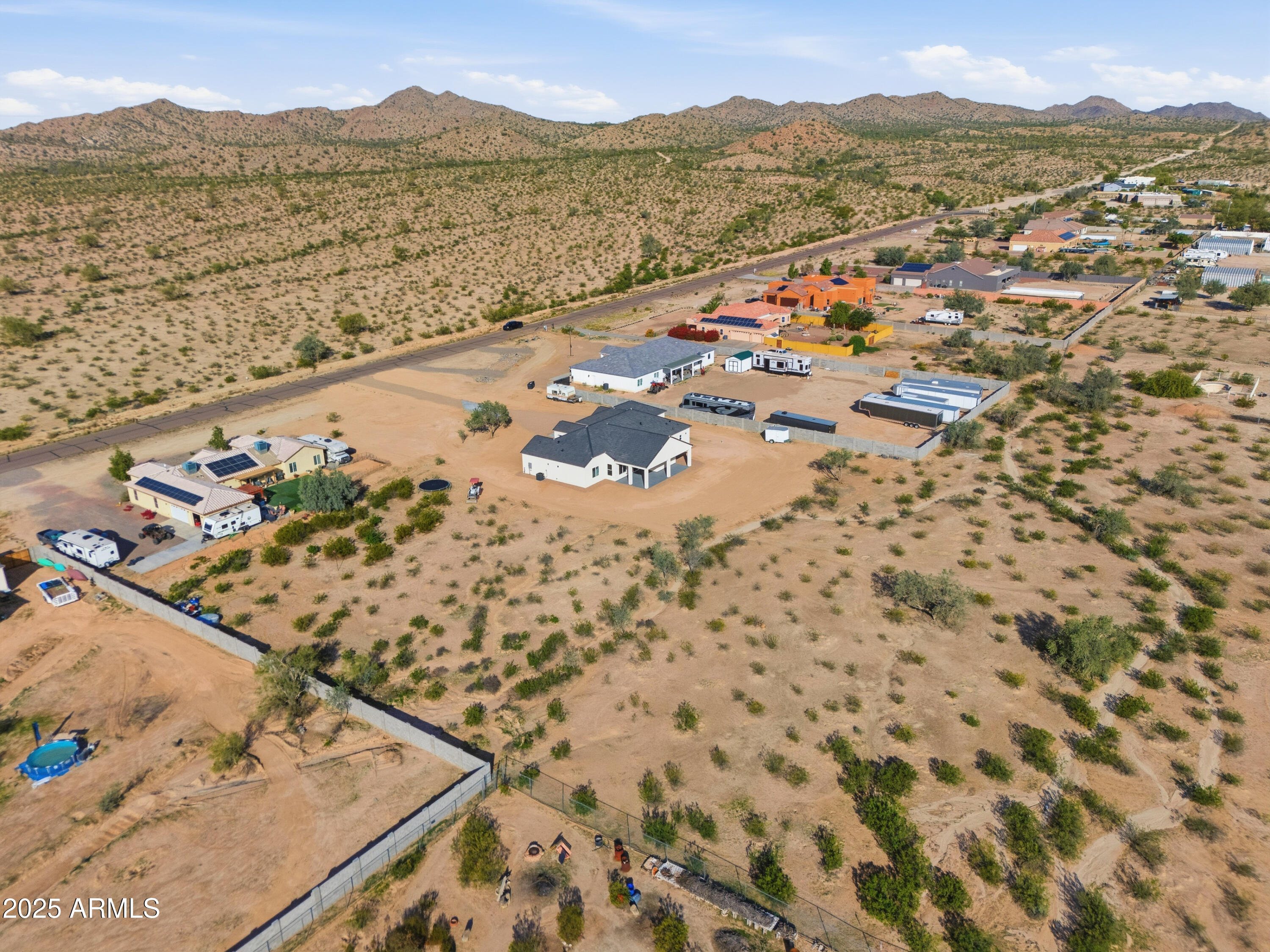 10039 North Burris Road Casa Grande, AZ 85122 - Photo 15 of 61 a view of a sky from a terrace