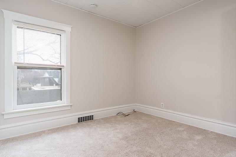 1015 Prairie Avenue Beloit, WI 53511 - Photo 36 of 47