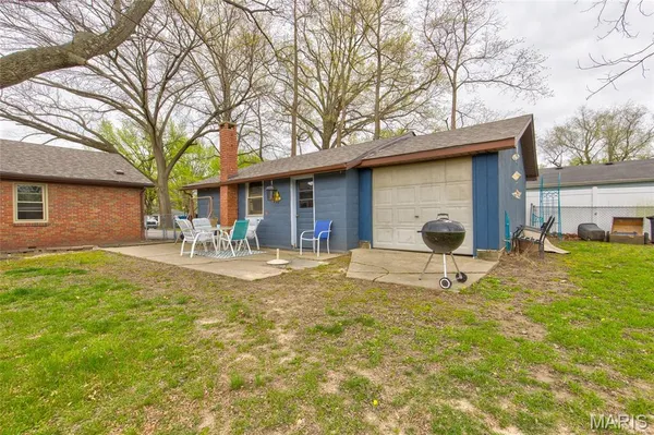 $237,900 | 87 Bert Avenue, East Alton, IL 62024