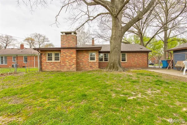 $237,900 | 87 Bert Avenue, East Alton, IL 62024