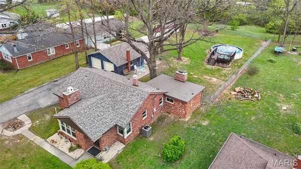 $237,900 | 87 Bert Avenue, East Alton, IL 62024