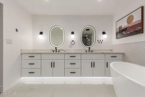 $1,725,000 | 6533 East Phelps Road, Scottsdale, AZ 85254