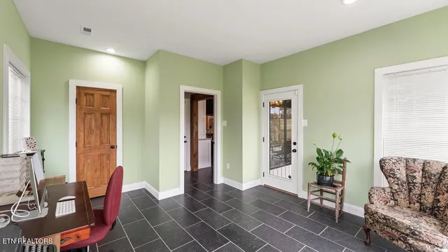 $759,900 | 244 Ganega Trail, Vonore, TN 37885