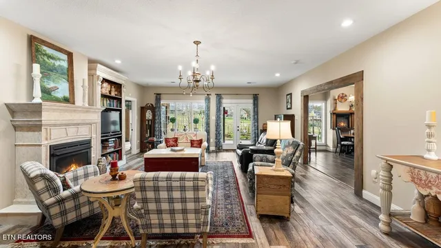 $759,900 | 244 Ganega Trail, Vonore, TN 37885