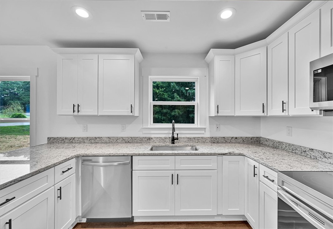 203 Ridgecrest Drive Williamston, SC 29697 - Photo 9 of 42 Gallery Image 9