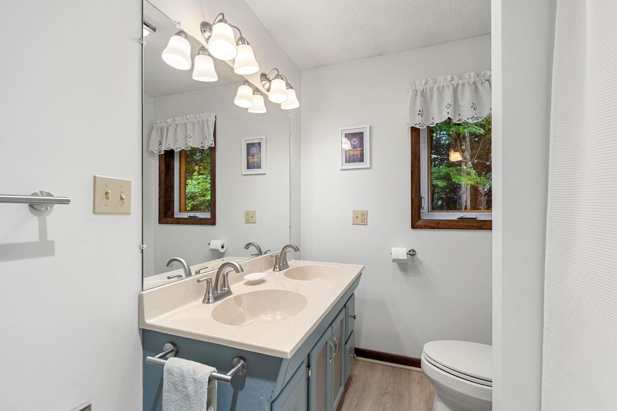 42 Thorndike Road Weare, NH 03281 - Photo 39 of 55 Gallery Image 39