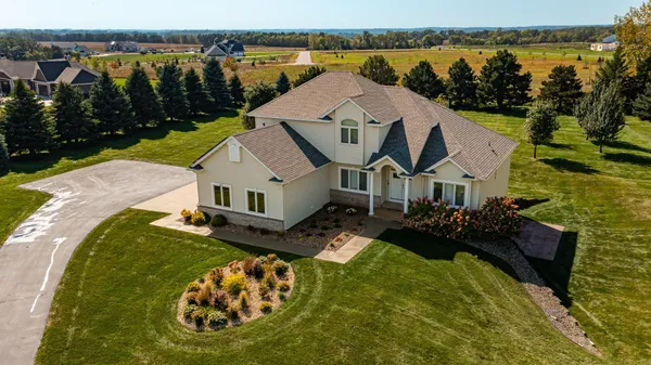 $1,050,000 | 2728 Headland Court Southwest, Rochester, MN 55902