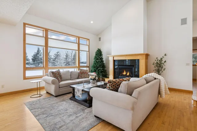 $1,100,000 | 2728 Headland Court Southwest, Rochester, MN 55902