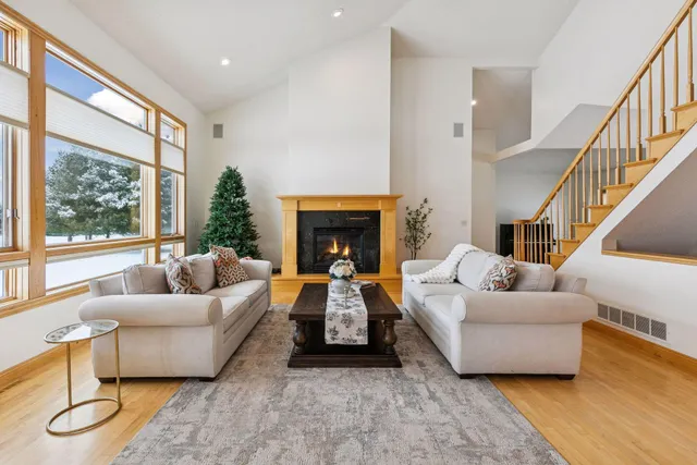 $1,100,000 | 2728 Headland Court Southwest, Rochester, MN 55902