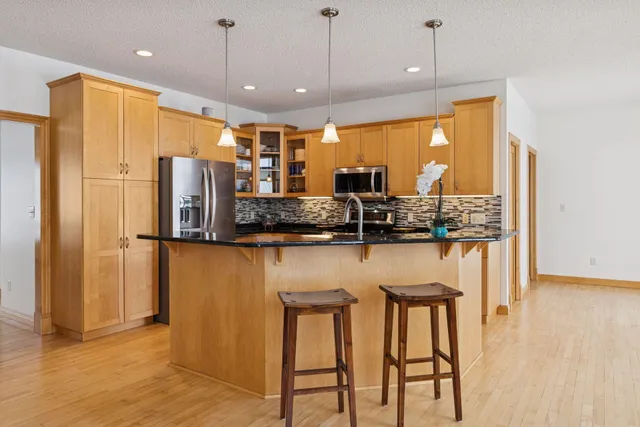 $1,100,000 | 2728 Headland Court Southwest, Rochester, MN 55902