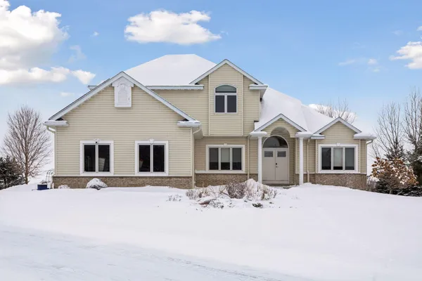 $1,050,000 | 2728 Headland Court Southwest, Rochester, MN 55902
