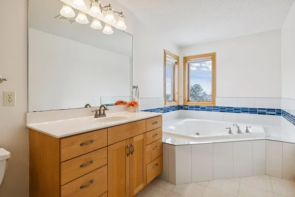 $1,050,000 | 2728 Headland Court Southwest, Rochester, MN 55902