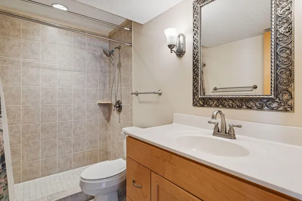$1,050,000 | 2728 Headland Court Southwest, Rochester, MN 55902