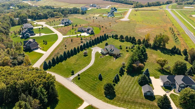 $1,100,000 | 2728 Headland Court Southwest, Rochester, MN 55902