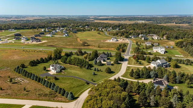 $1,100,000 | 2728 Headland Court Southwest, Rochester, MN 55902