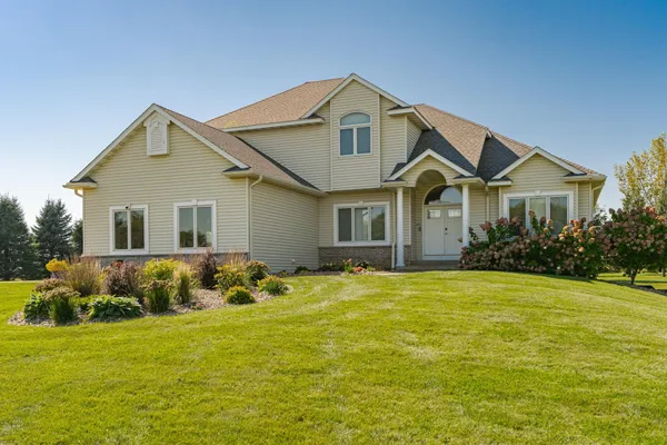 $1,050,000 | 2728 Headland Court Southwest, Rochester, MN 55902