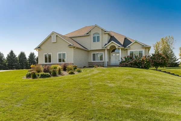 $1,050,000 | 2728 Headland Court Southwest, Rochester, MN 55902