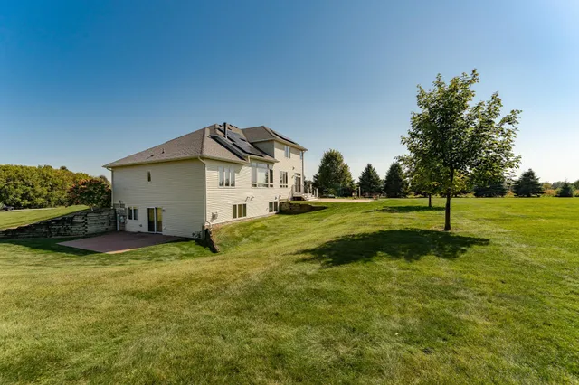 $1,100,000 | 2728 Headland Court Southwest, Rochester, MN 55902