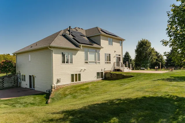 $1,100,000 | 2728 Headland Court Southwest, Rochester, MN 55902