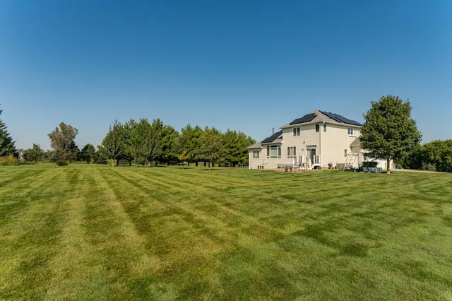 $1,100,000 | 2728 Headland Court Southwest, Rochester, MN 55902