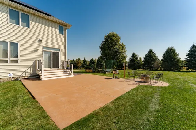 $1,100,000 | 2728 Headland Court Southwest, Rochester, MN 55902