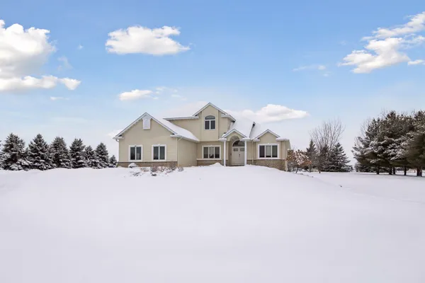 $1,050,000 | 2728 Headland Court Southwest, Rochester, MN 55902