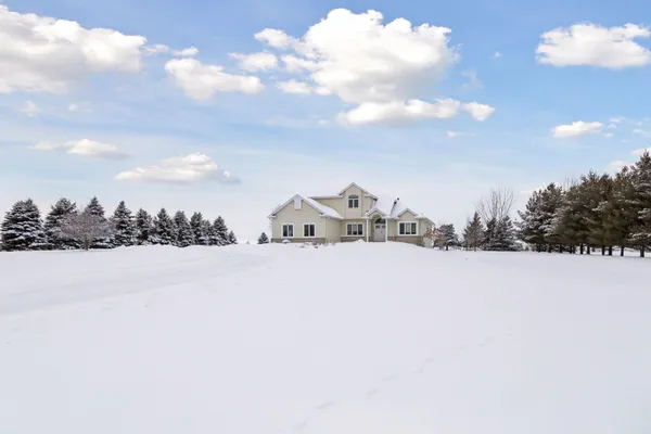$1,050,000 | 2728 Headland Court Southwest, Rochester, MN 55902