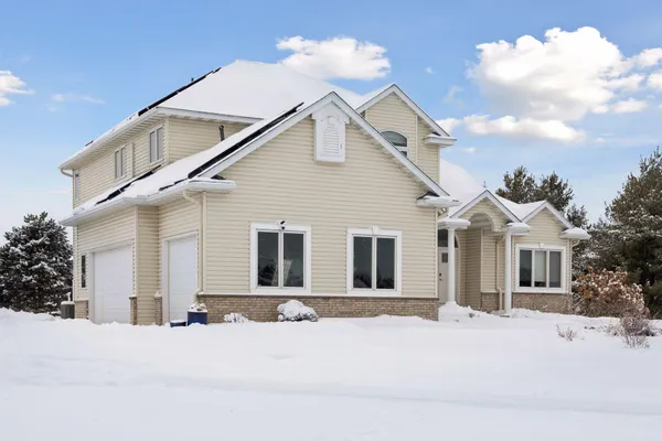 $1,050,000 | 2728 Headland Court Southwest, Rochester, MN 55902