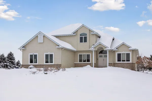 $1,050,000 | 2728 Headland Court Southwest, Rochester, MN 55902