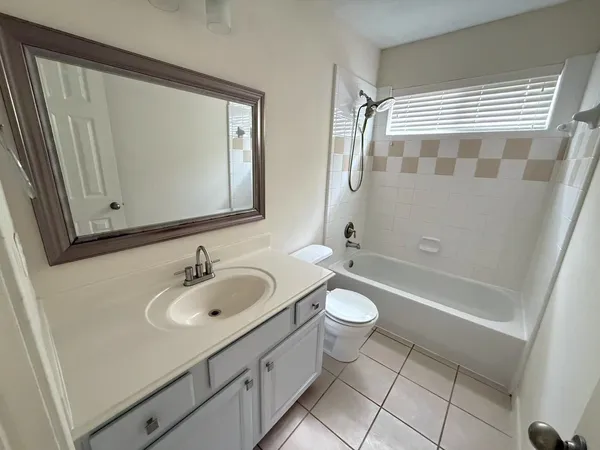 $2,700 | 11404 Tidenhaven Court, Pearland, TX 77584