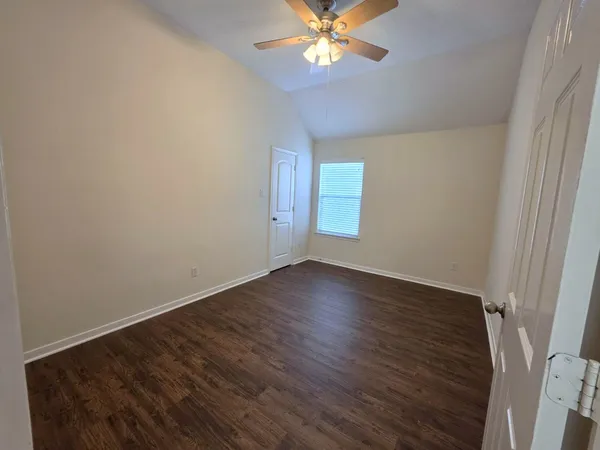 $2,700 | 11404 Tidenhaven Court, Pearland, TX 77584