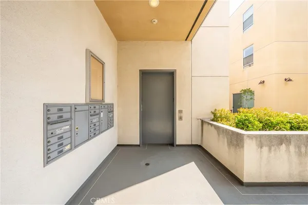 $1,238,000 | 1401 Mission Street, Unit 208, South Pasadena, CA 91030