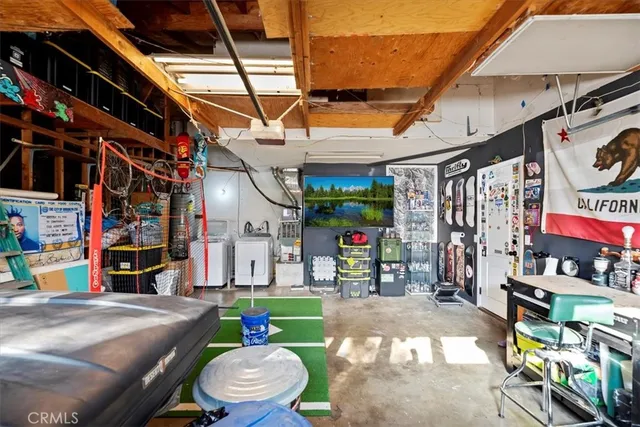 a view of an outdoor space