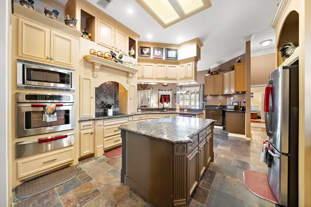 $855,000 | 15302 Devin Lane, Crosby, TX 77532