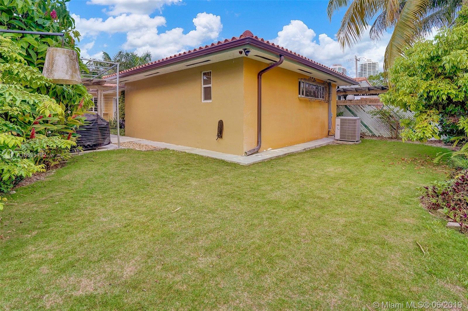 120 Southwest 22nd Road Miami, FL 33129 - Photo 22 of 38
