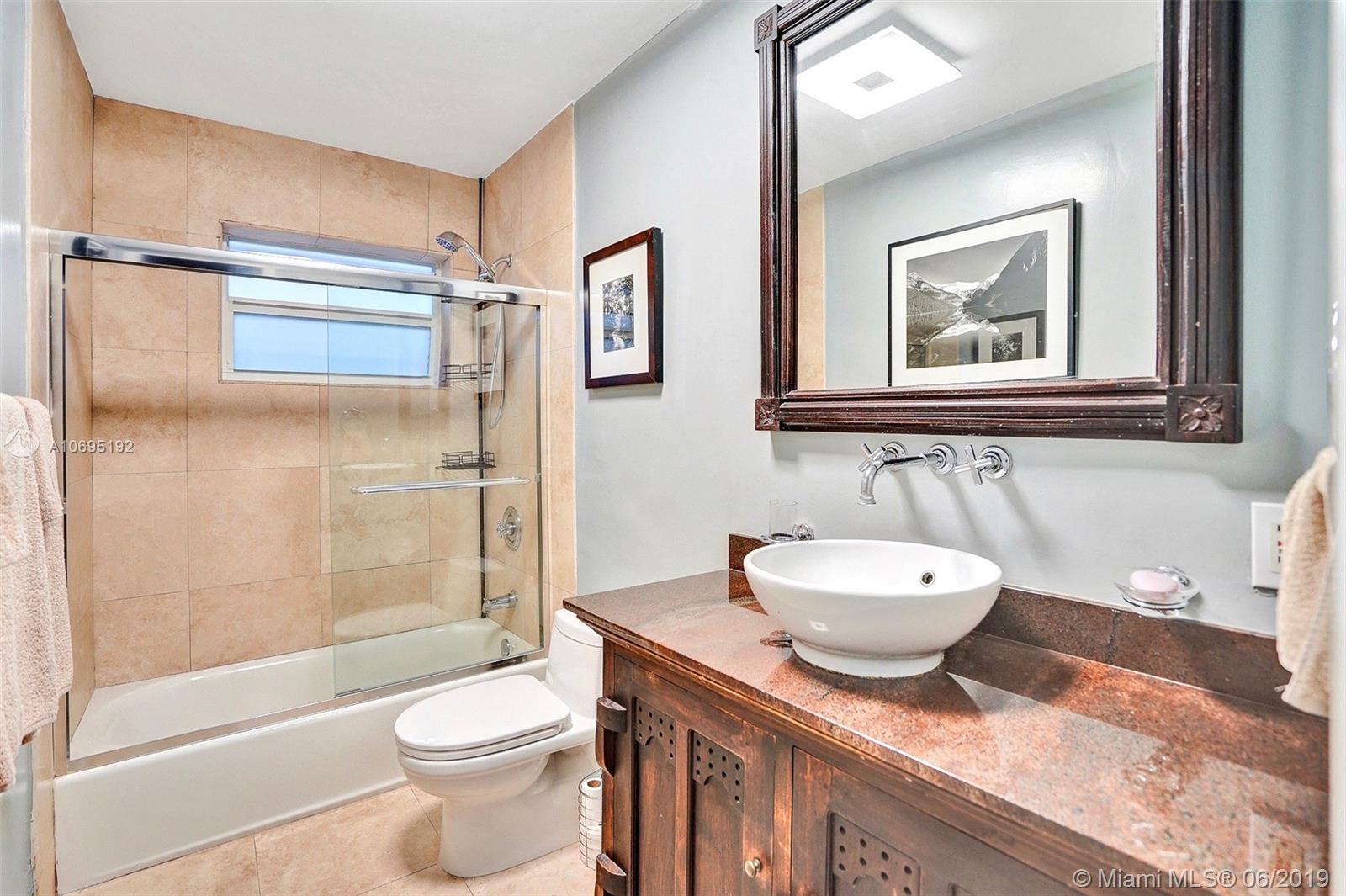 120 Southwest 22nd Road Miami, FL 33129 - Photo 27 of 38