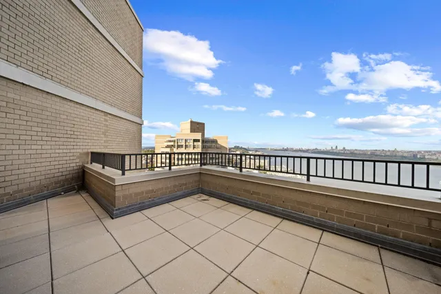 $6,300 | 7002 Boulevard East, Unit 43A, Guttenberg, NJ 07093