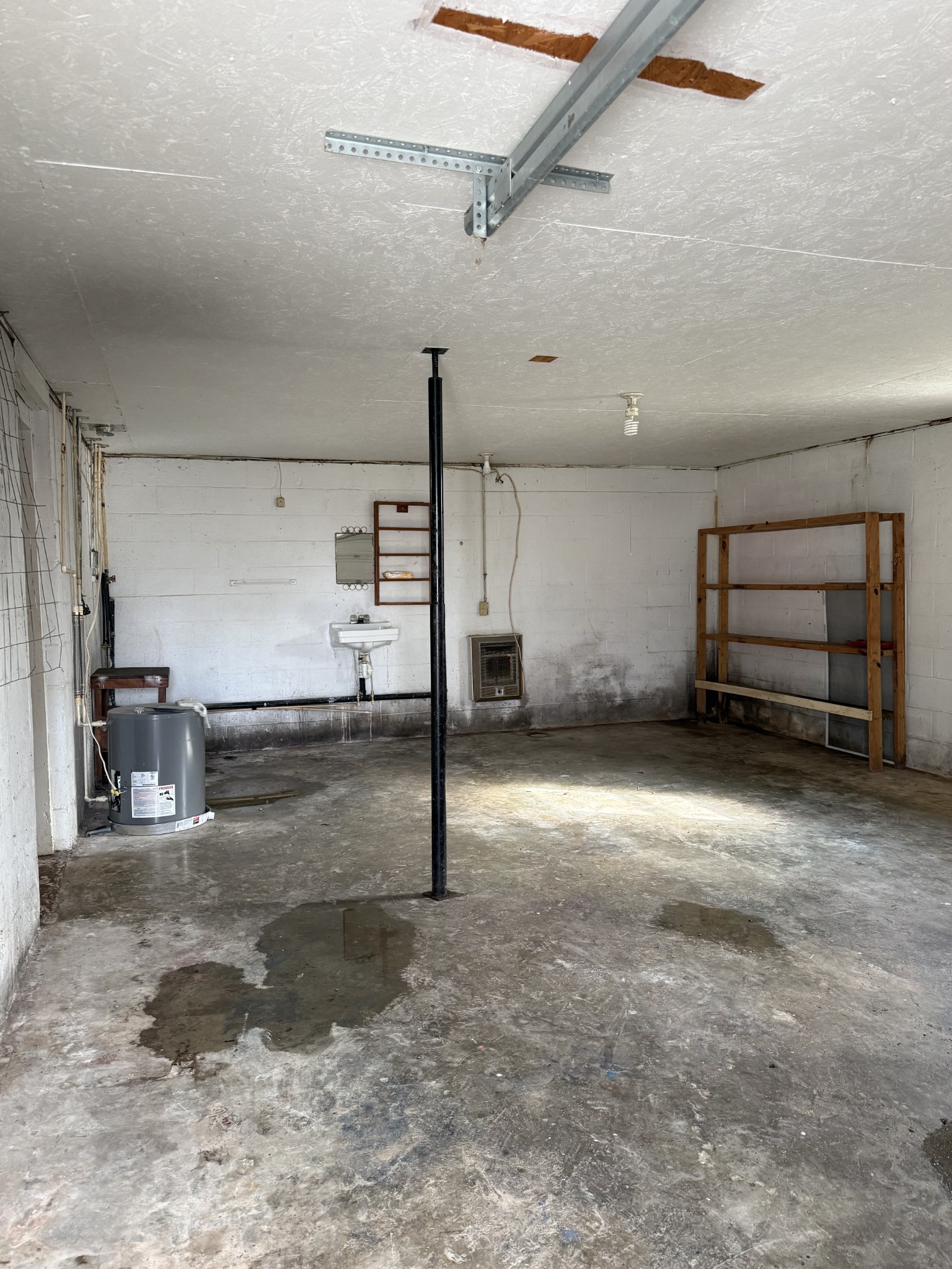 1245 Beech Grove Road Lafayette, TN 37083 - Photo 13 of 17 a view of a garage